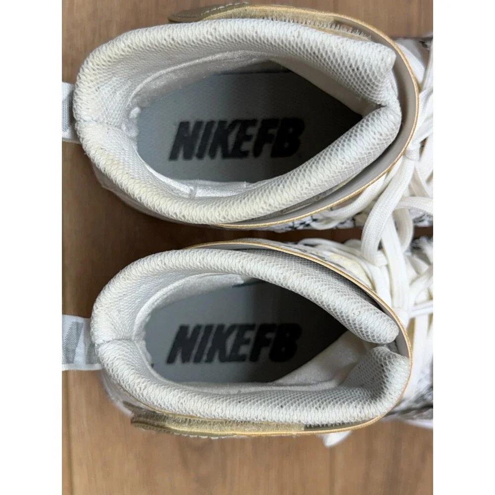 Nike Lunarbeast Elite TD Football Cleats Men's Size 9 White Silver 779422-100